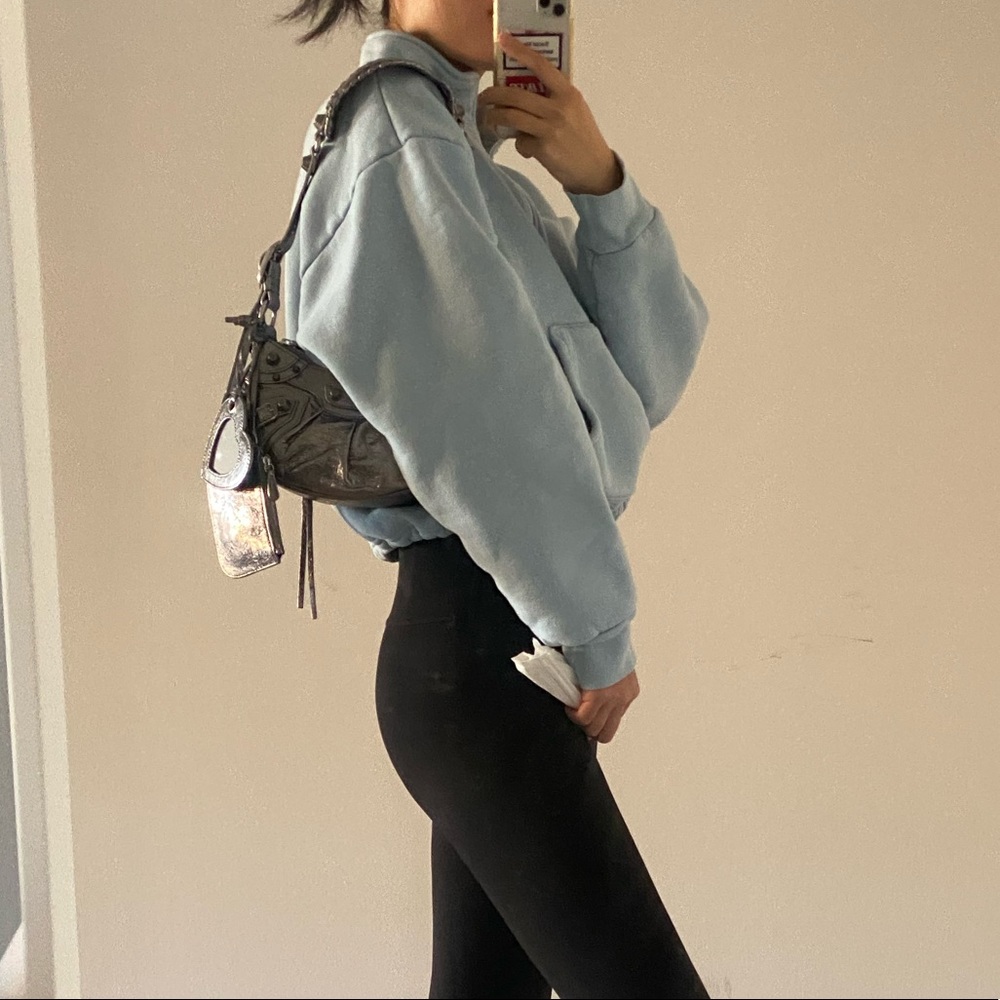 SetActive baby blue sweat shirt